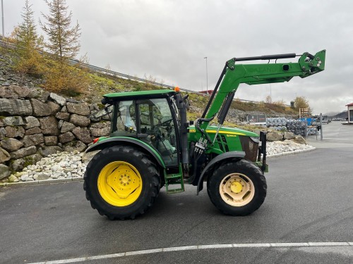 John Deere 5085M