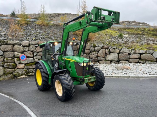 John Deere 5085M