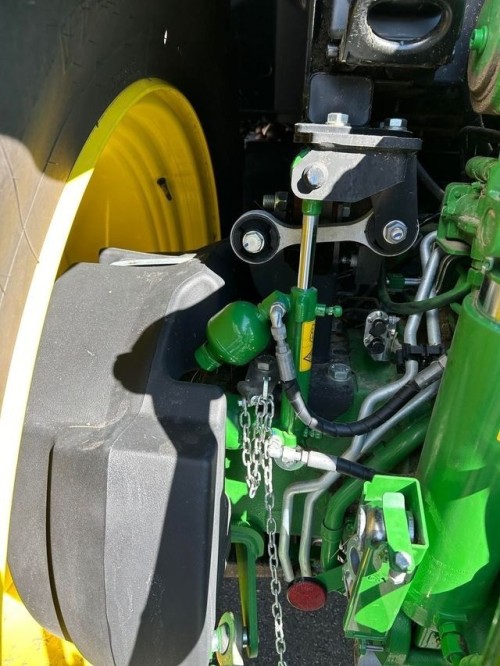 John Deere 6R 215