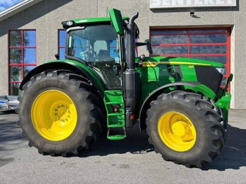 John Deere 6R 215