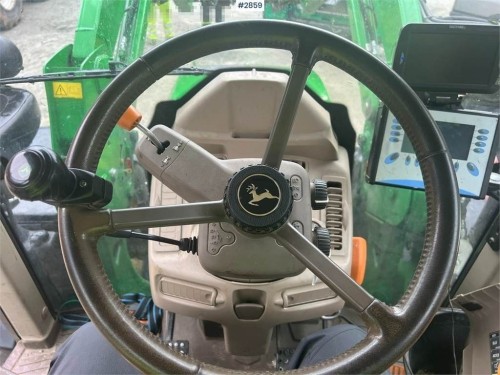 John Deere 6120M