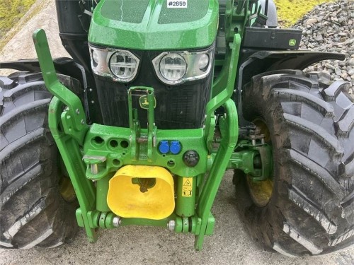 John Deere 6120M