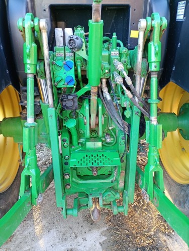 John Deere 6125R