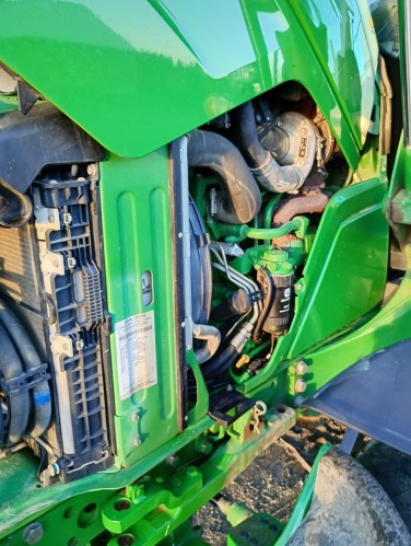 John Deere 6125R