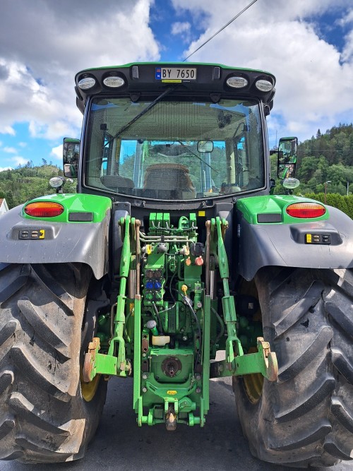 John Deere 6145R