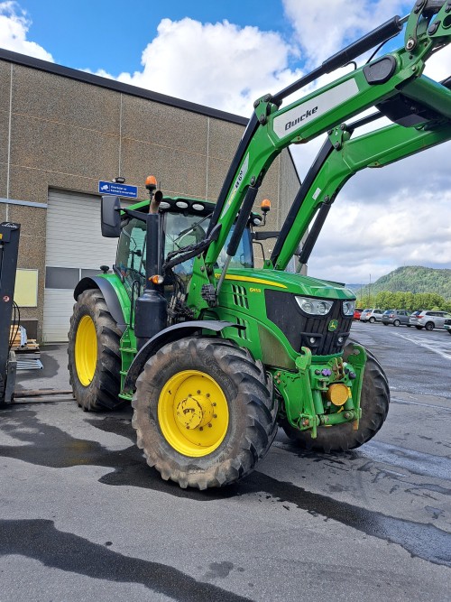 John Deere 6145R