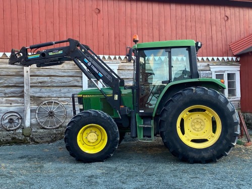 John Deere 6400