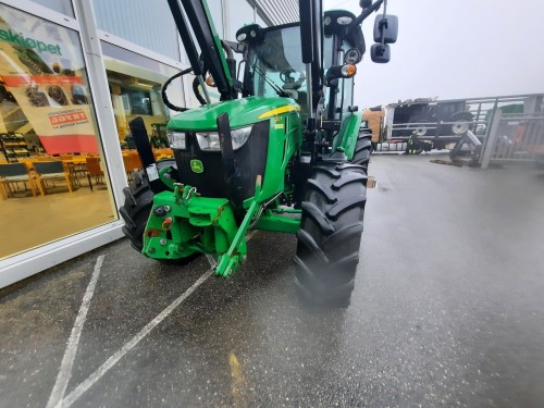 John Deere 5100R