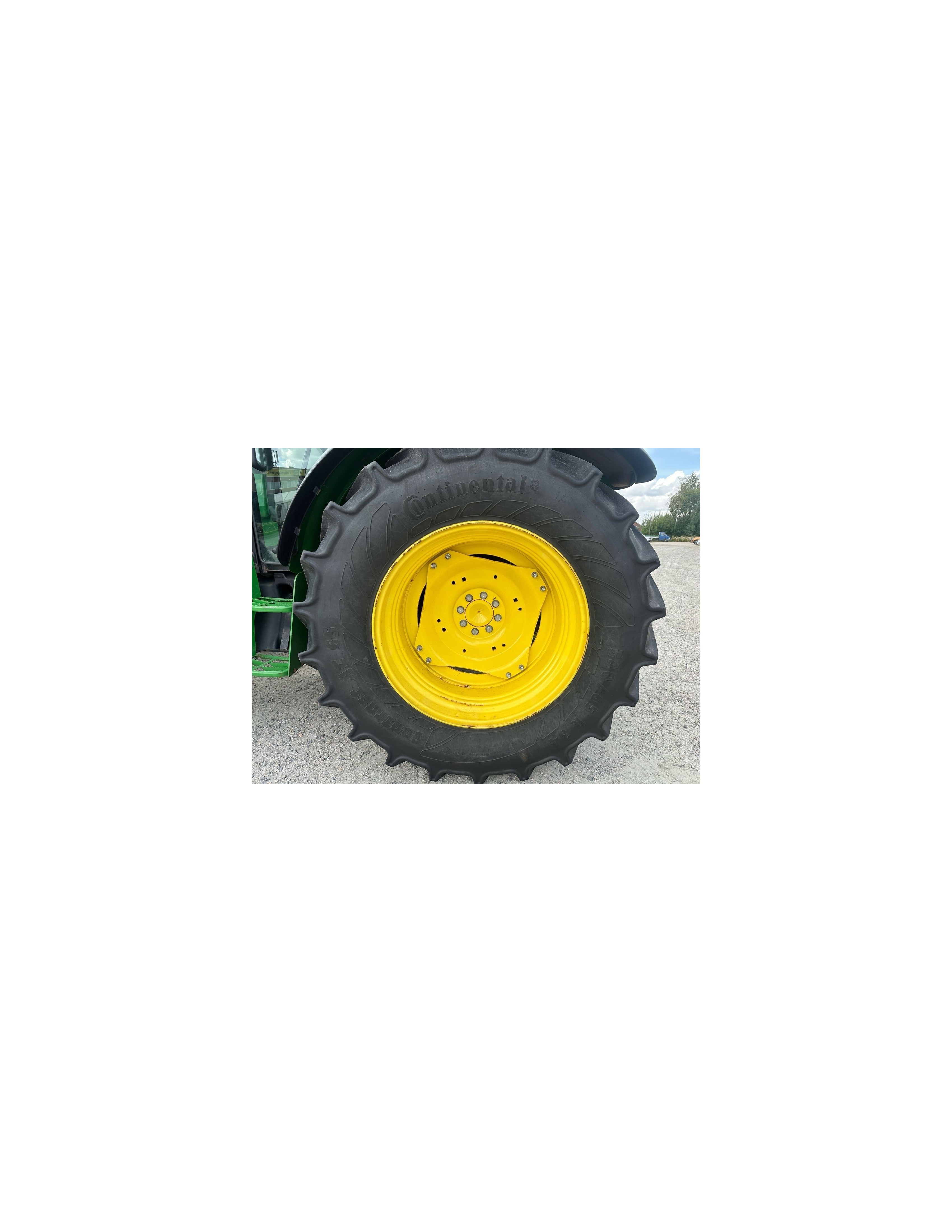 John Deere 5085M