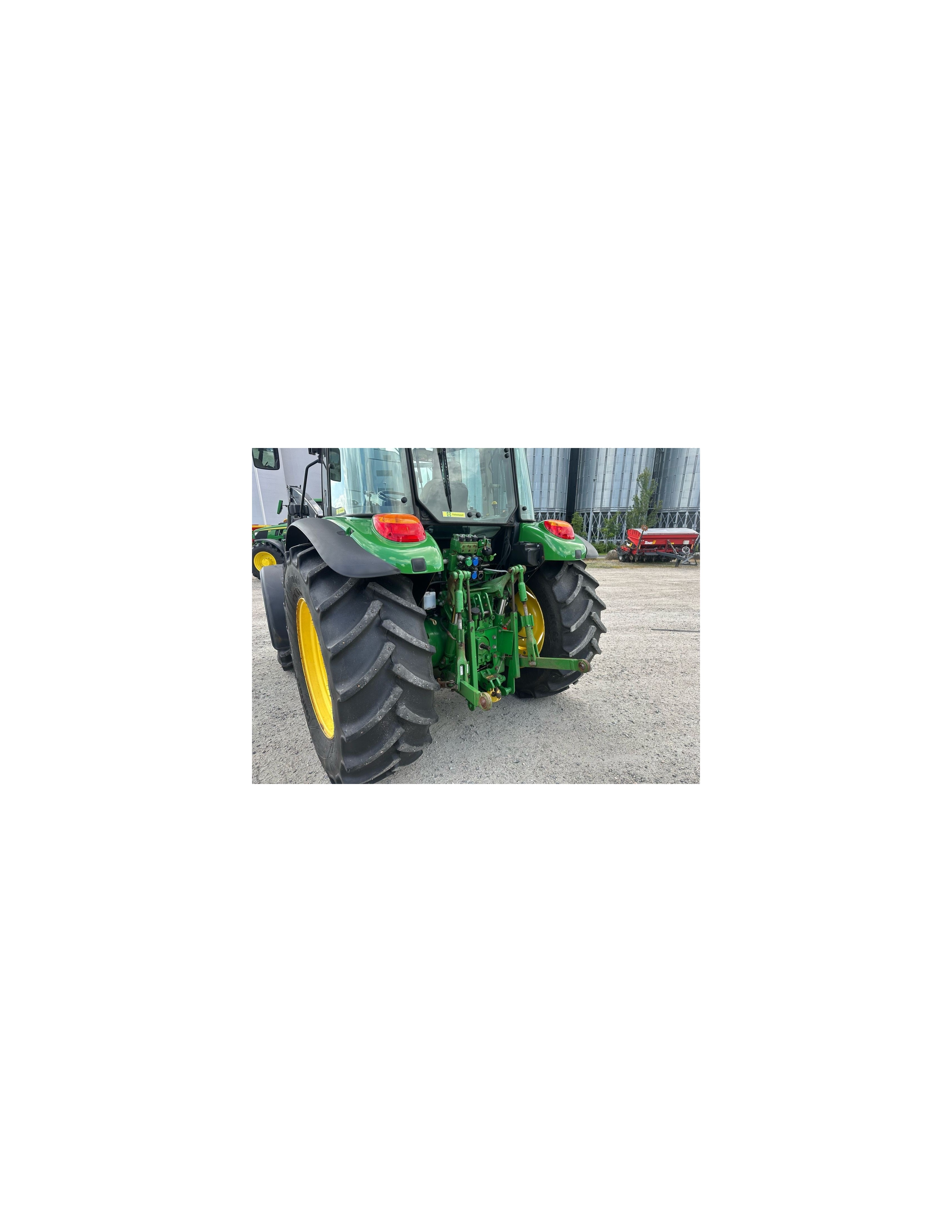 John Deere 5085M