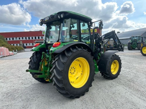 John Deere 5085M