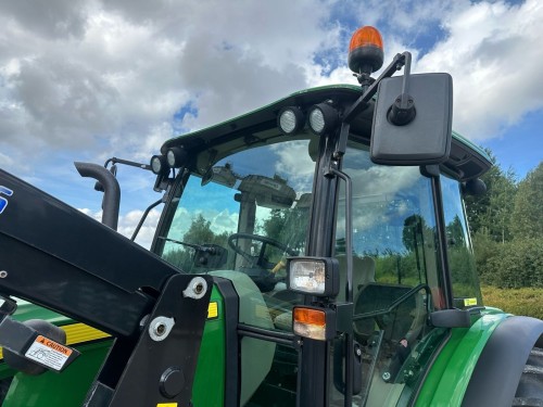 John Deere 5085M