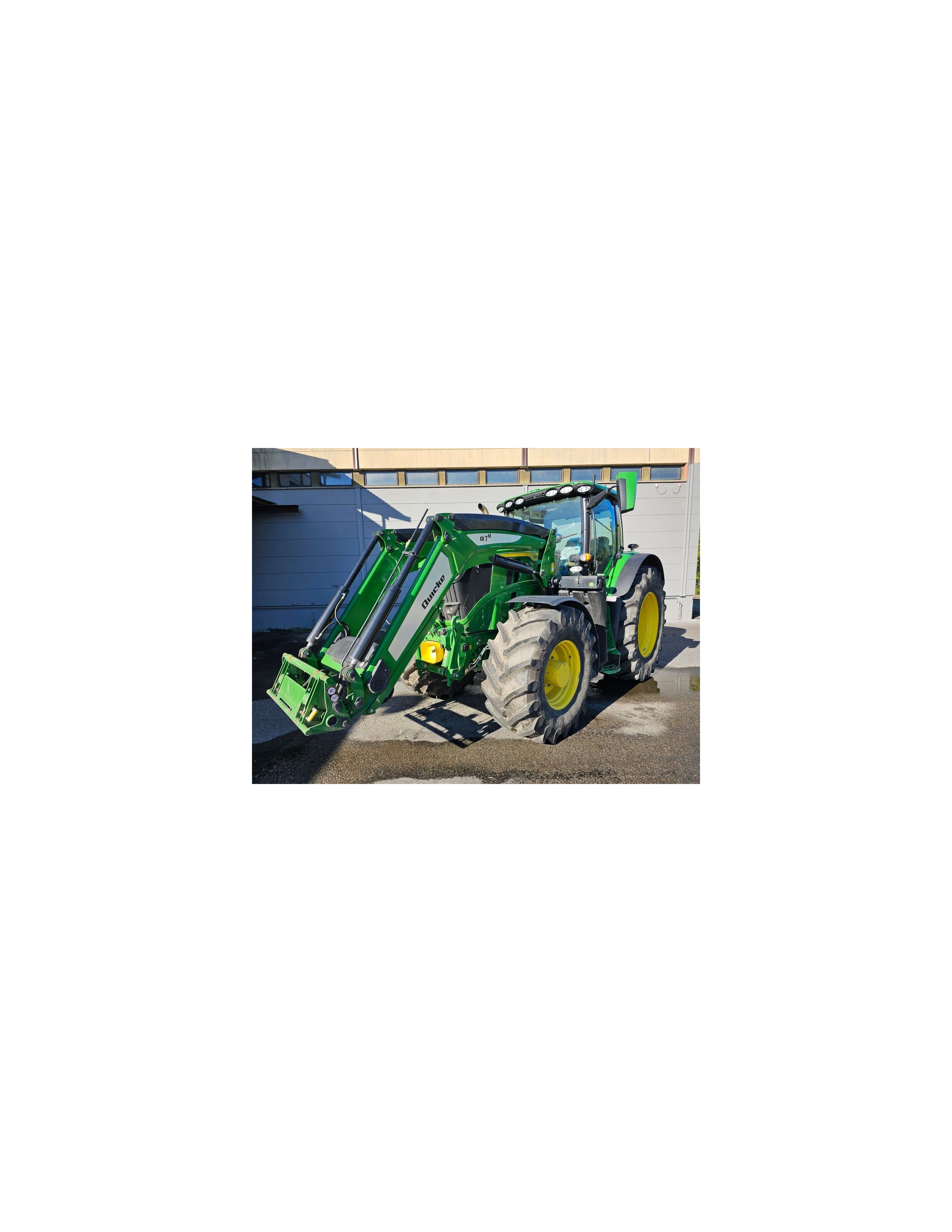 John Deere 6R215