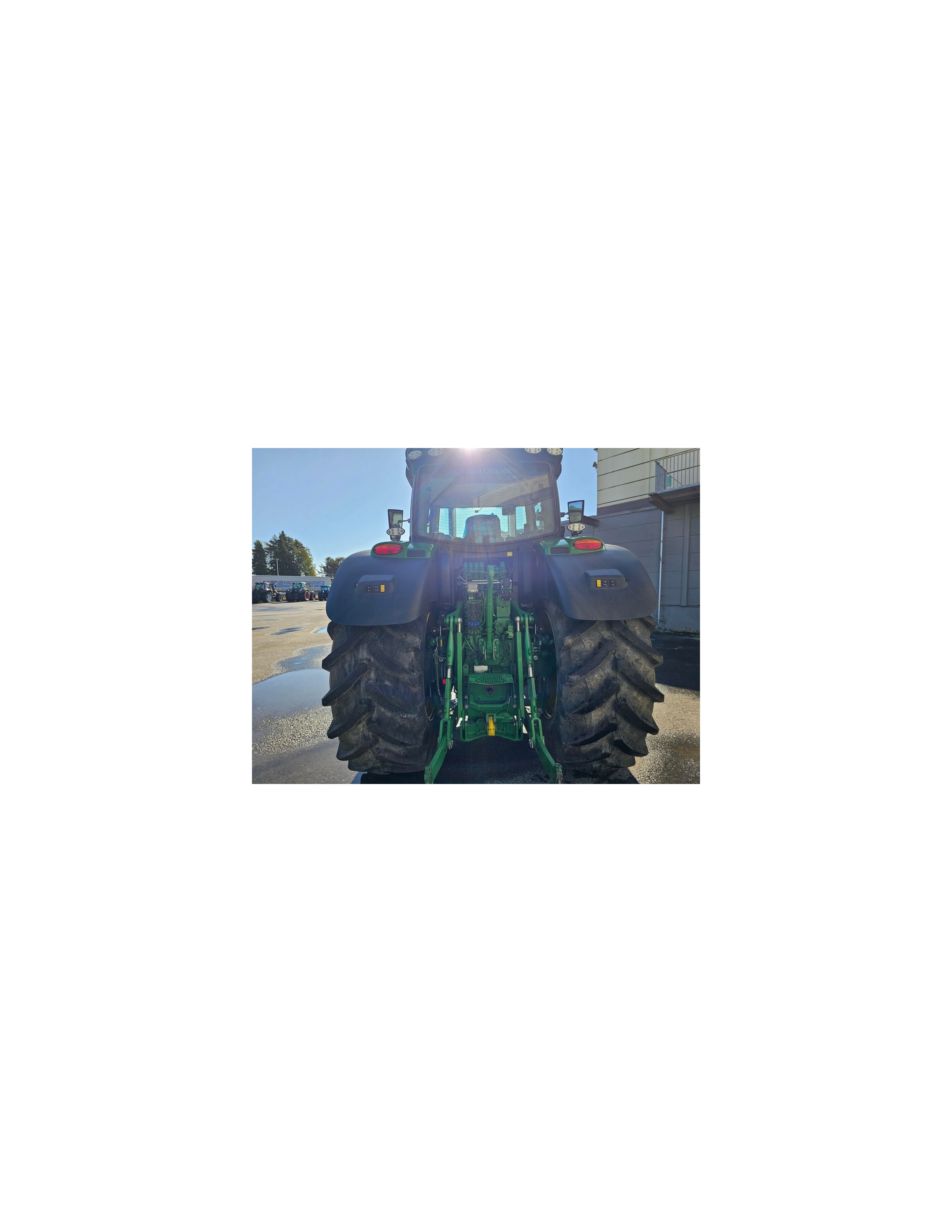 John Deere 6R215