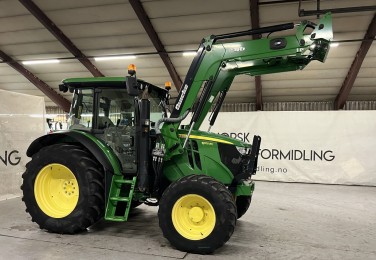 John Deere 6110 MC