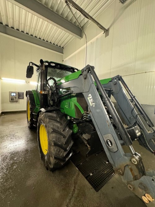 John Deere 6115R