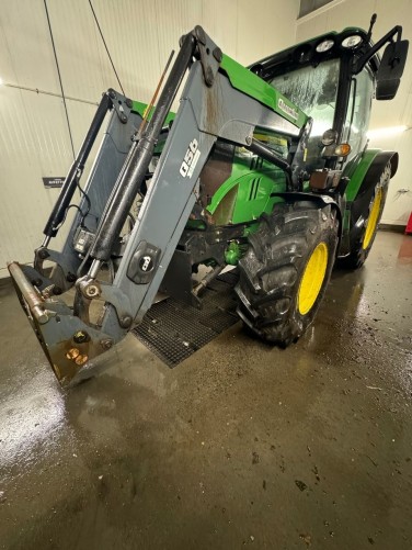 John Deere 6115R