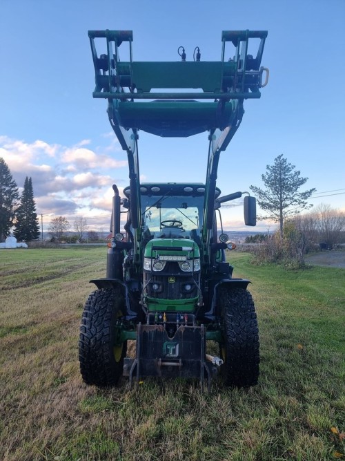 John Deere 6130R