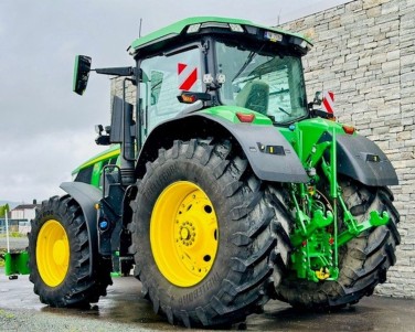 John Deere 7R 330