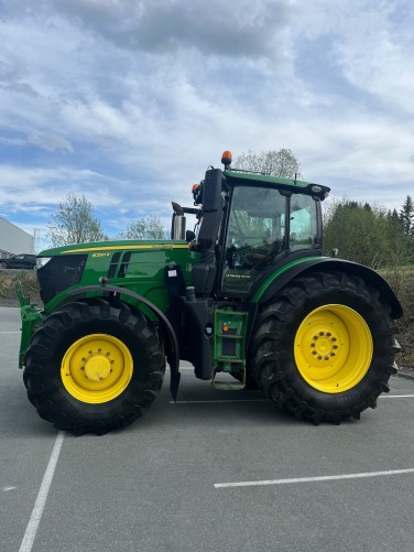 John Deere 6250R