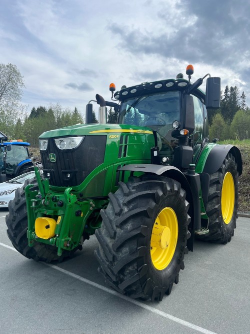 John Deere 6250R