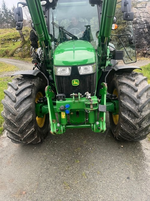 John Deere 5100r