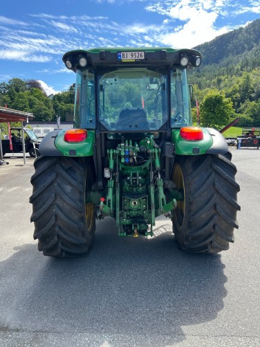 John Deere 5085M