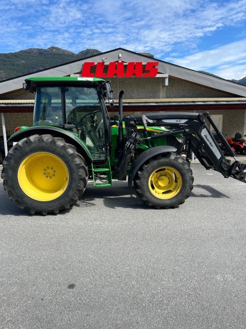 John Deere 5085M