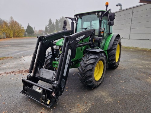 John Deere 6120M