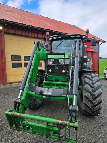 John Deere 6125R