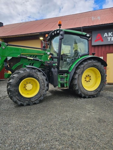 John Deere 6125R