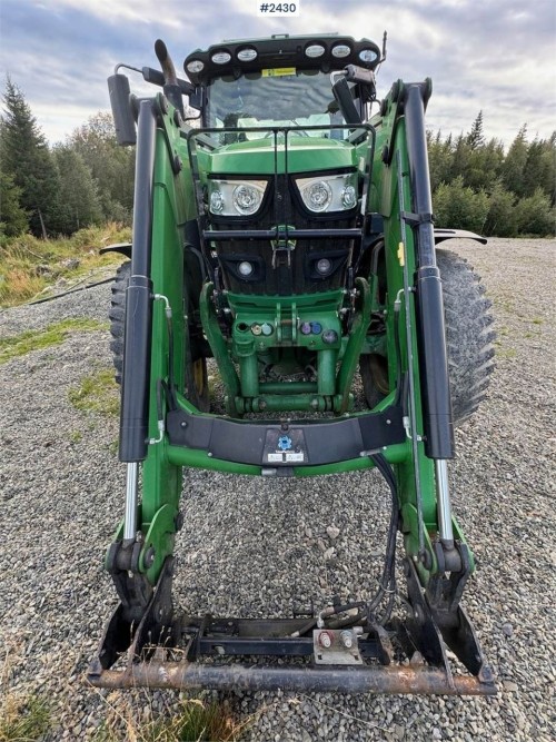 John Deere 6155R