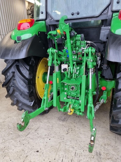 John Deere 5125R