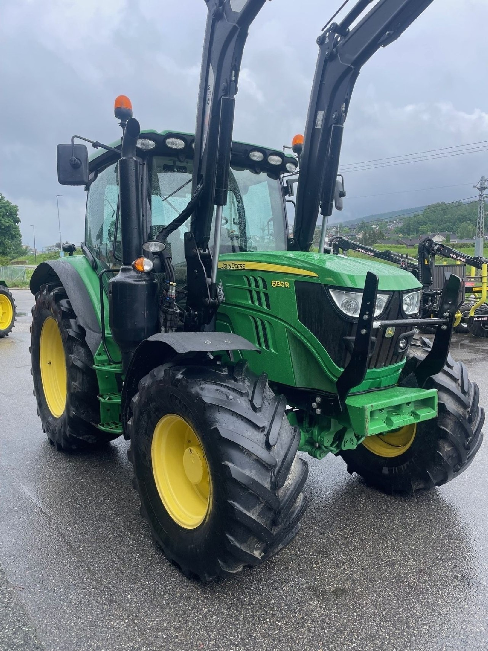 John Deere 6130R