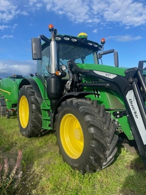 John Deere 6130R