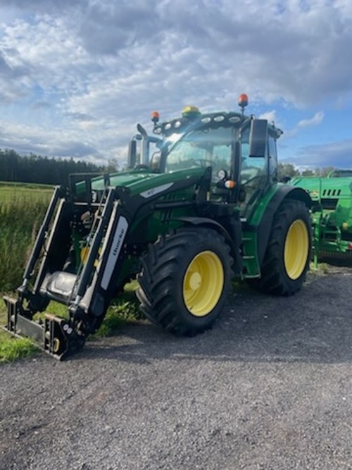 John Deere 6130R