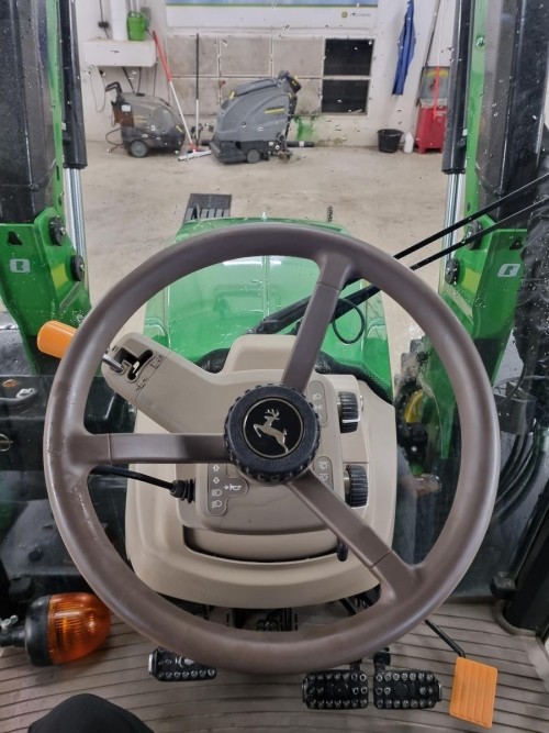 John Deere 5125R