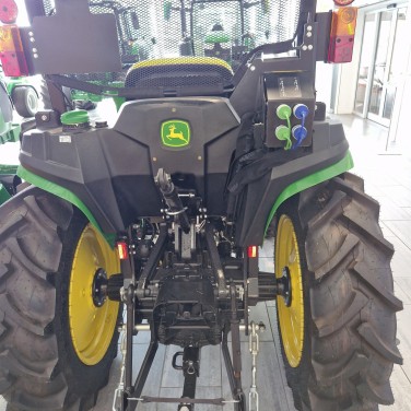 John Deere 3025E