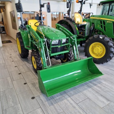 John Deere 3025E