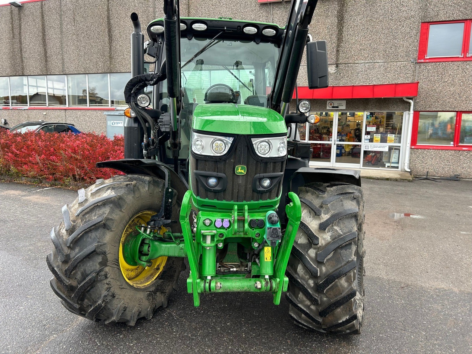 John Deere 6130R