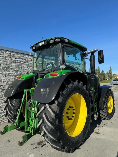 John Deere 6250R