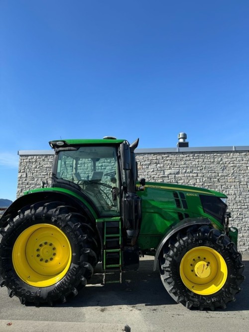 John Deere 6250R