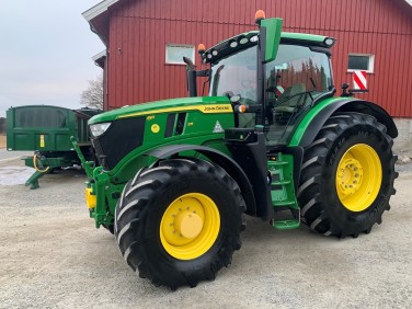 John Deere 6R215