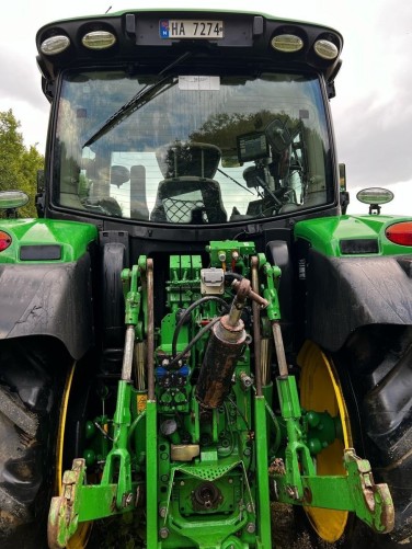 John Deere 6130R