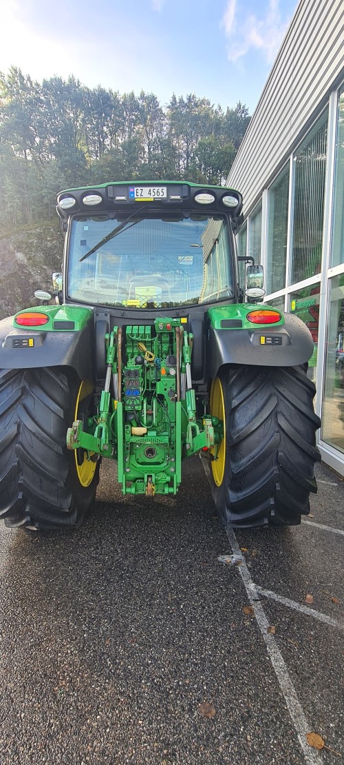 John Deere 6130R