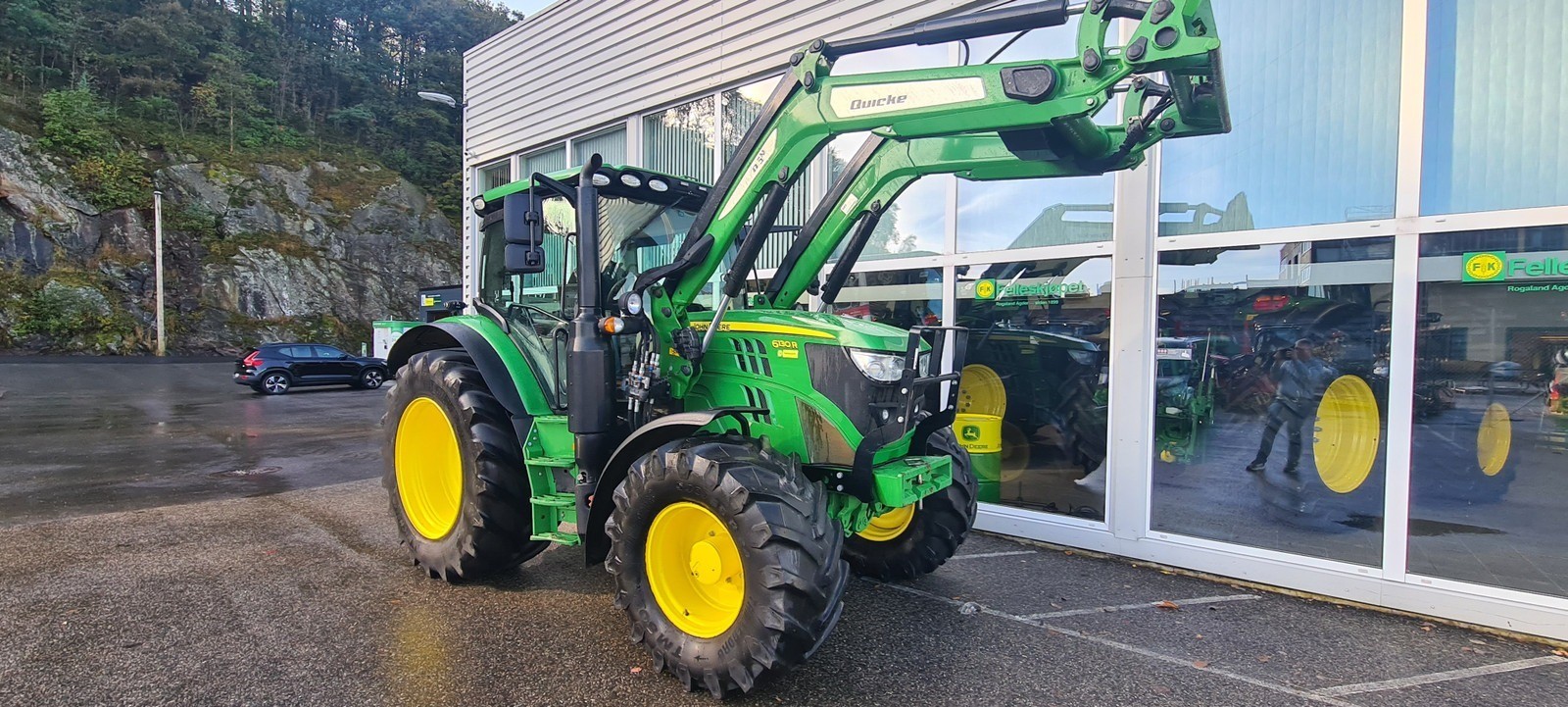 John Deere 6130R