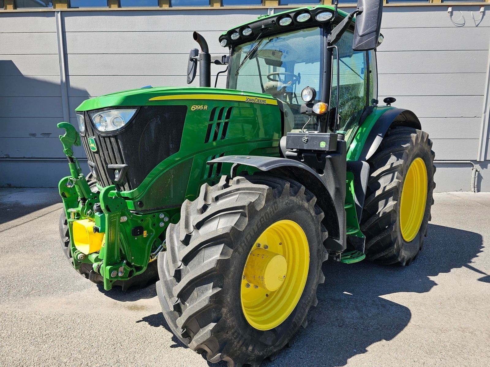 John Deere 6195R