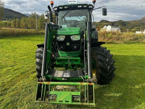 John Deere 6130R