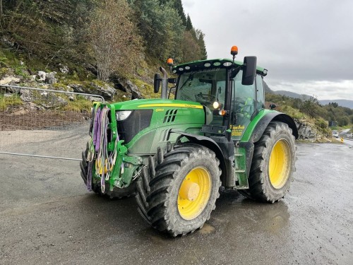 John Deere 6155R