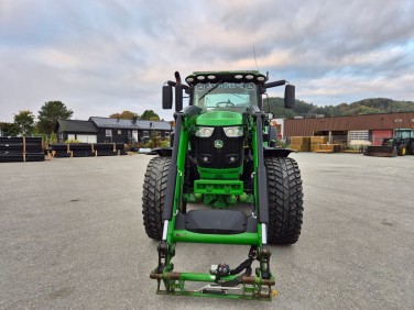 John Deere 6215R Premium